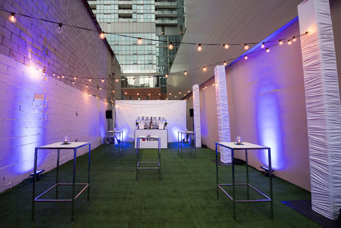 国际电影节的推广活动形式形式多样亮点不重样，好玩！