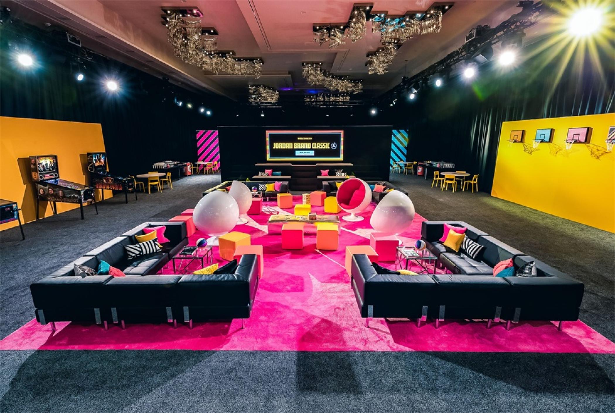 乔丹精英赛事活动策划进行了乔丹品牌的品牌化设计和活动激活