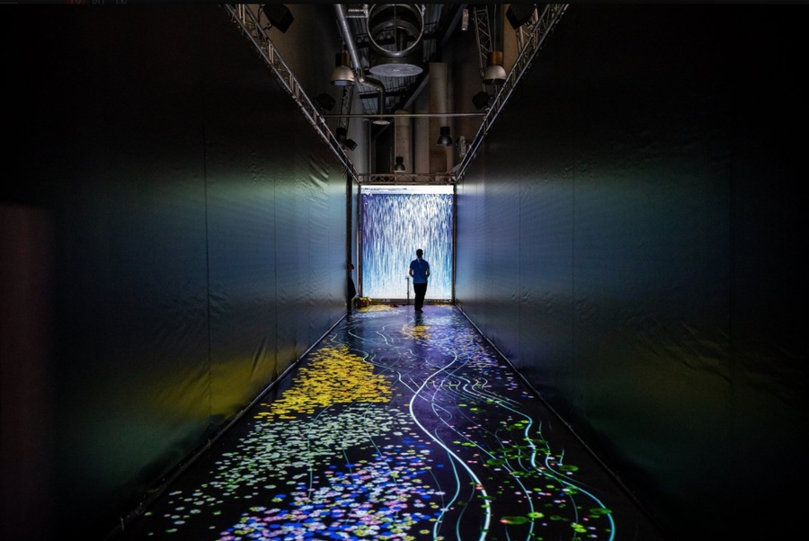 百年周年庆典活动策划的这条45米长的隧道讲述着拉脱维亚的灵感故事