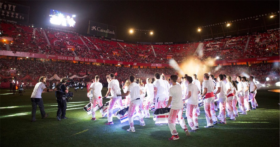 冠军球队庆典活动派对就该这般空前和充满惊喜的视听奇观