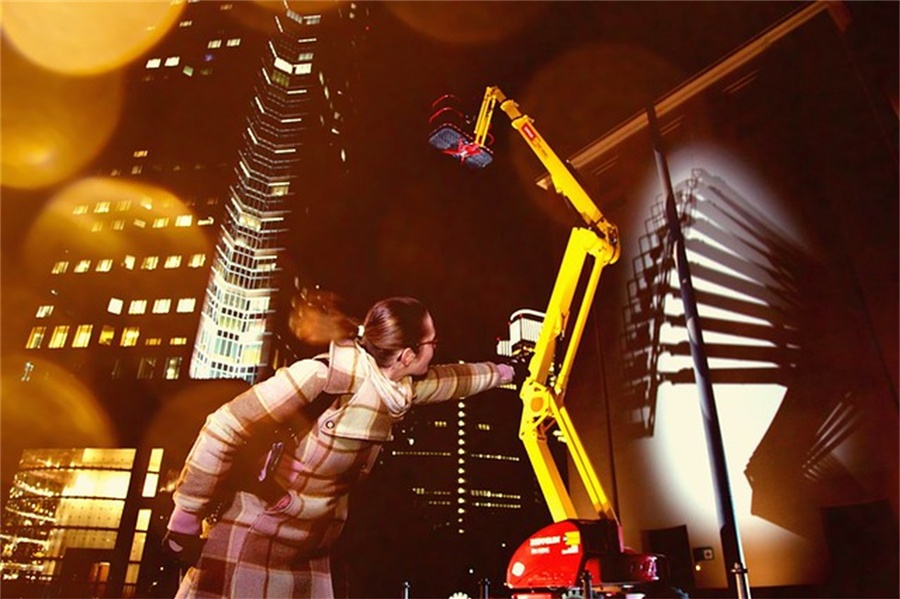 机械设备租赁公司的推广活动策划采用了视频映射,好玩好玩