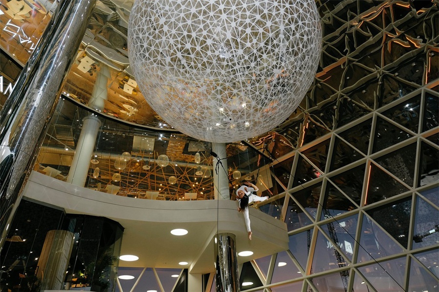 购物中心的开业庆典活动策划的LED立方体真的实现了多维度“服务”