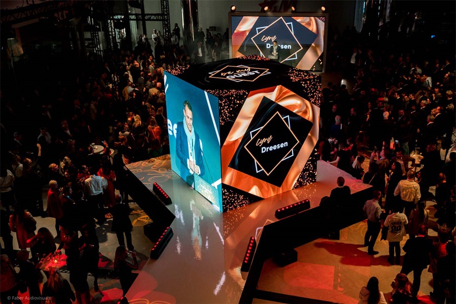 购物中心的开业庆典活动策划的LED立方体真的实现了多维度“服务”