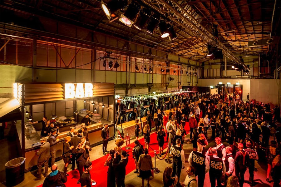 健身品牌分店开业庆典活动把码头仓库策划成夜总会，太潮酷了