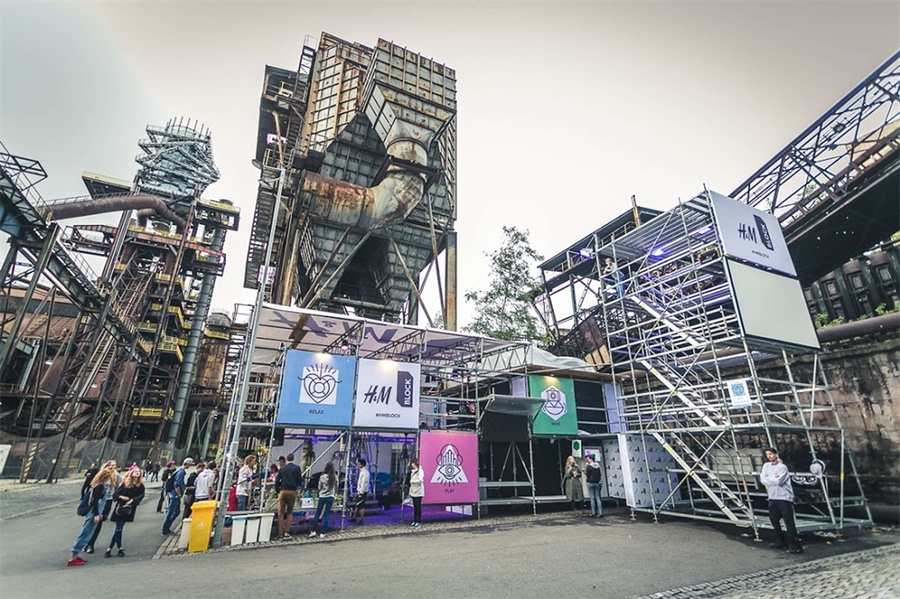 音乐节活动策划的品牌节日专区里，生命所需的4种自然元素区域深受关注