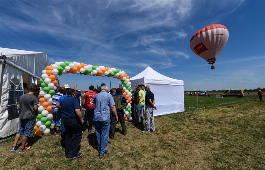户外品牌日活动策划太美了，还有热气球飞行等令人兴奋的互动活动