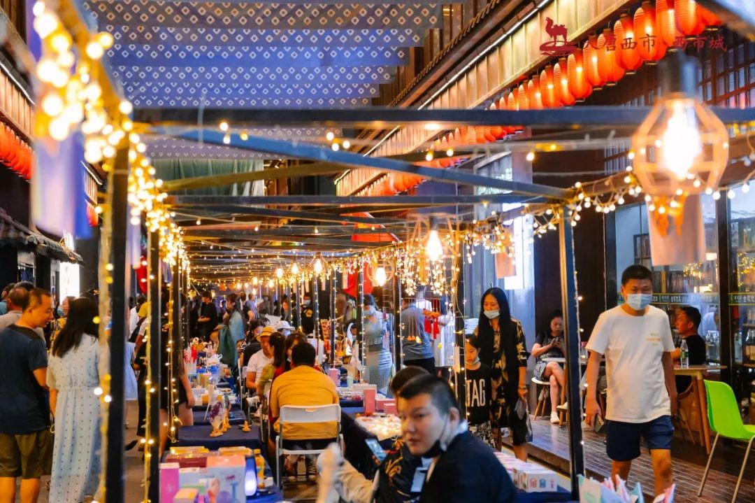 古代创意市集活动现场惊现百余位汉服同胞，策划表演体验十足