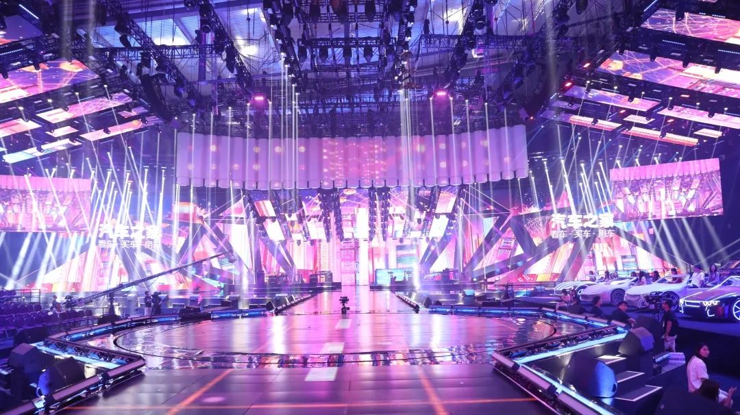 818全球汽车夜盛典活动策划的舞美设计感官体验太神了！