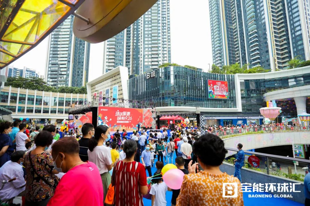 借助商业体开业的势头,打造了一场艺术体验活动的文化活动策划