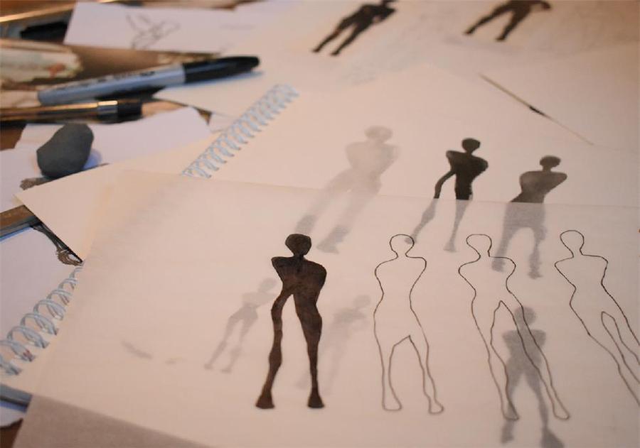 「侍女的故事」推广活动策划的140座女性雕像激励着女性自强奋斗