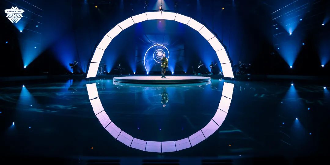 这场ONLIVE演唱会活动策划刷新了舞美设计的新趋势