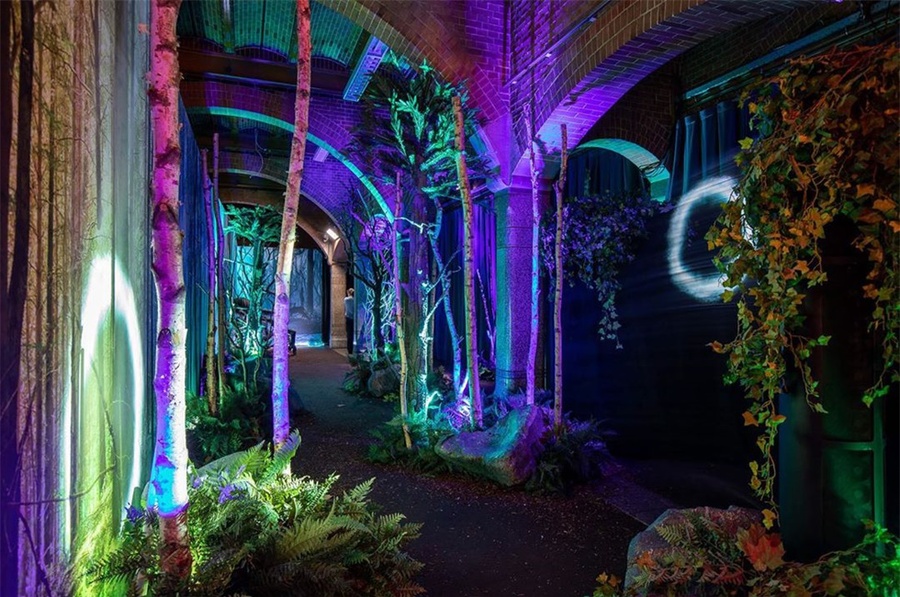 美剧首映式活动策划也能做得这么仙，太身临其境了