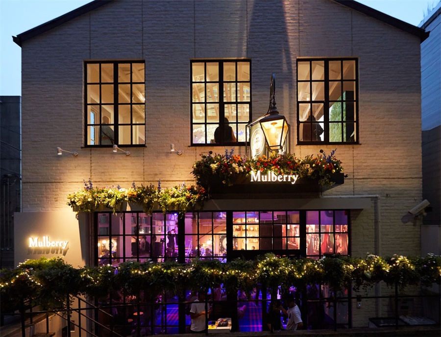 迈宝瑞在东京举办的沉浸式品牌客户活动充满了英国风格，够活力