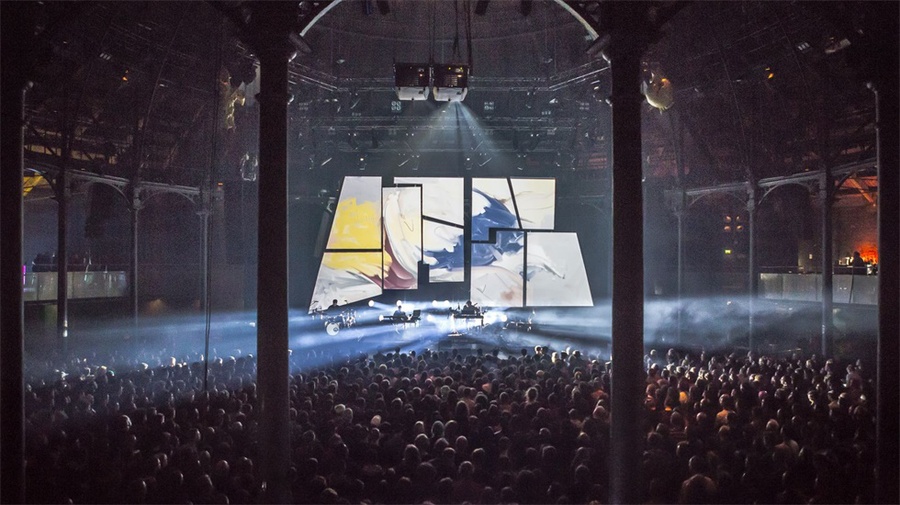 Oneohtrix Point Never音乐会活动策划的舞美太带劲，辨识度强