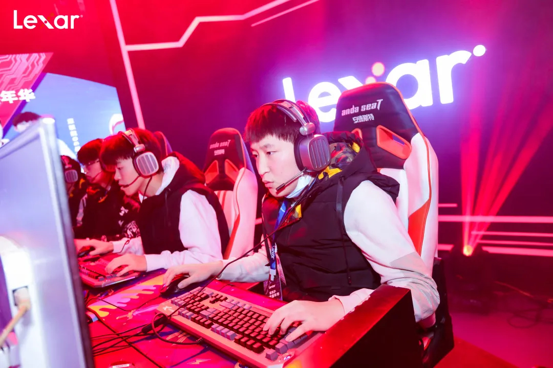 雷克沙电竞嘉年华活动策划的校际LOL决赛最吸睛，极速之巅电竞加冕