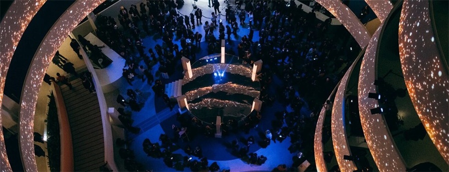 迪奥赞助的古根海姆国际庆典活动是纽约秋季时尚与艺术界最期待的