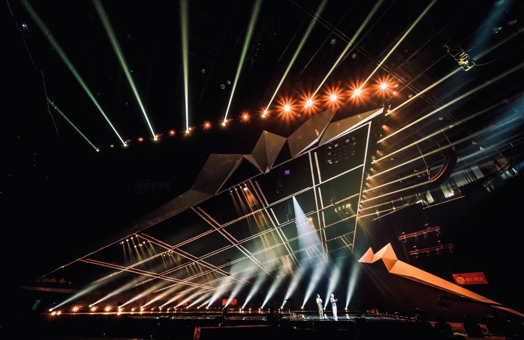 爱奇艺直播晚会活动策划的多画面互动直播趣味性更强