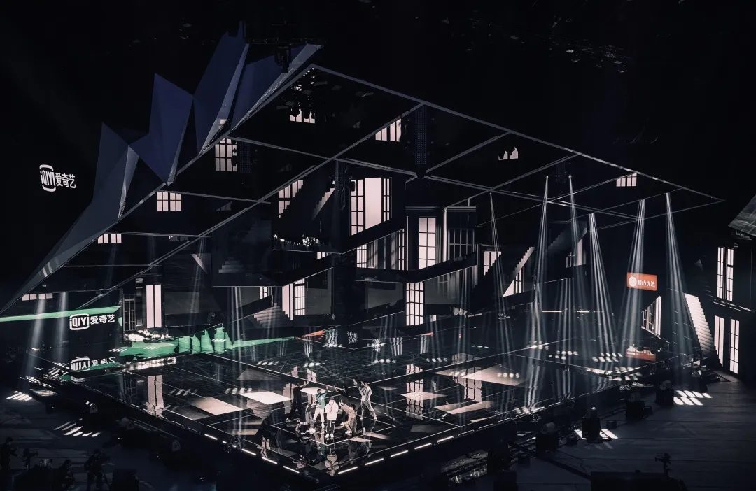 爱奇艺直播晚会活动策划的多画面互动直播趣味性更强