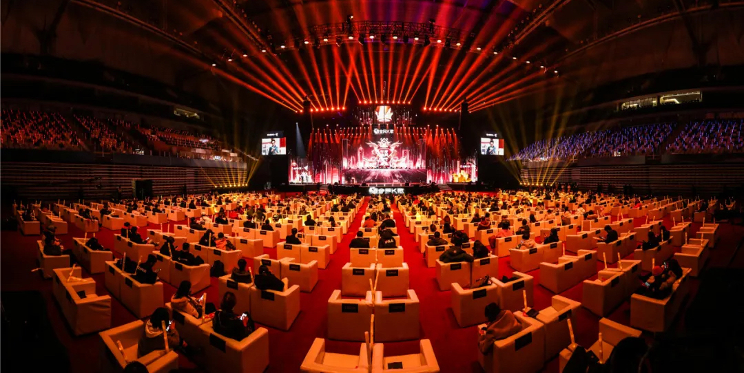 全民K歌年度盛典颁奖活动策划构筑了一个视觉震撼的表演空间