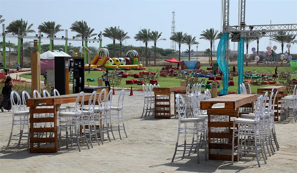 地产项目春季客户嘉年华活动策划白天互动与晚间演出各有特色