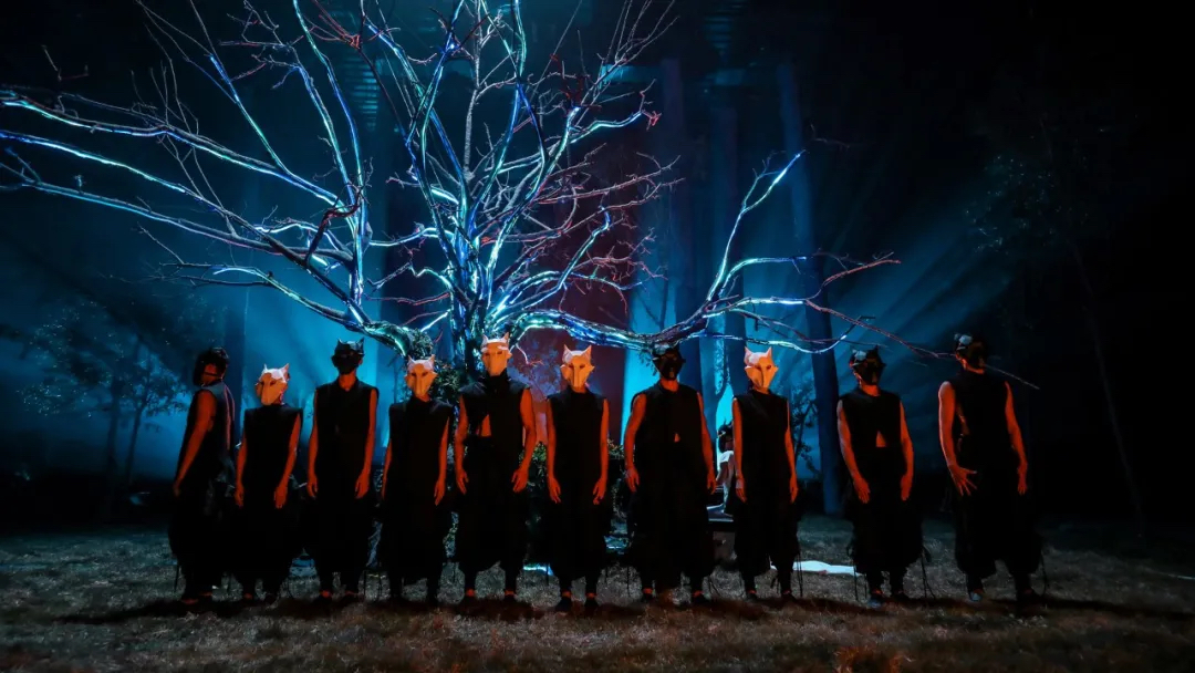 英雄联盟音乐盛典活动策划打造了一场虚拟与现实共存的音乐电影