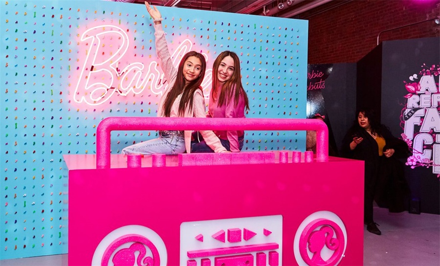 芭比娃娃60周年庆典活动策划以快闪式体验活动串联了整个庆典