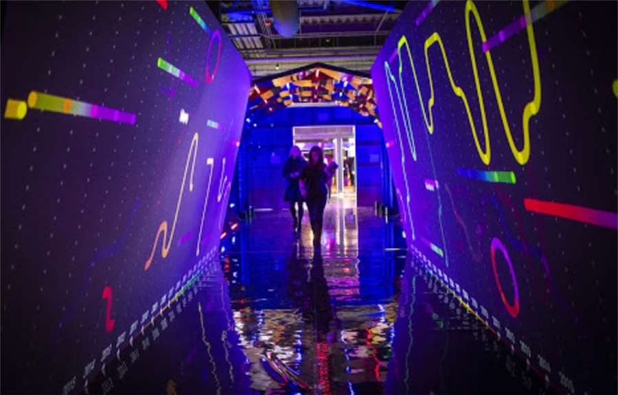 谷歌20周年庆典活动策划把现场时间倒退到刚成立的90年代