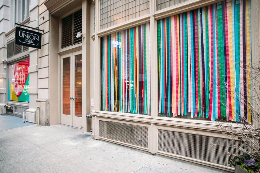 六周年庆典派对活动策划只用logo色就让现场品牌化了