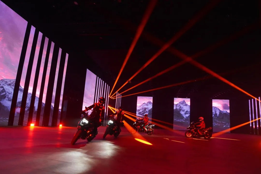 i M BMW宝马集团之夜活动策划借助了骑士们一骑绝尘留下精神图腾