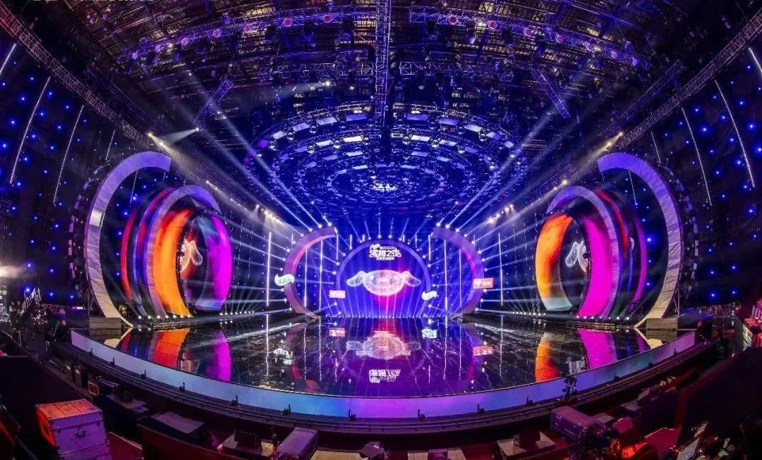 京东618“沸腾之夜”热爱盛典活动策划，热情与生命力的夏日狂欢