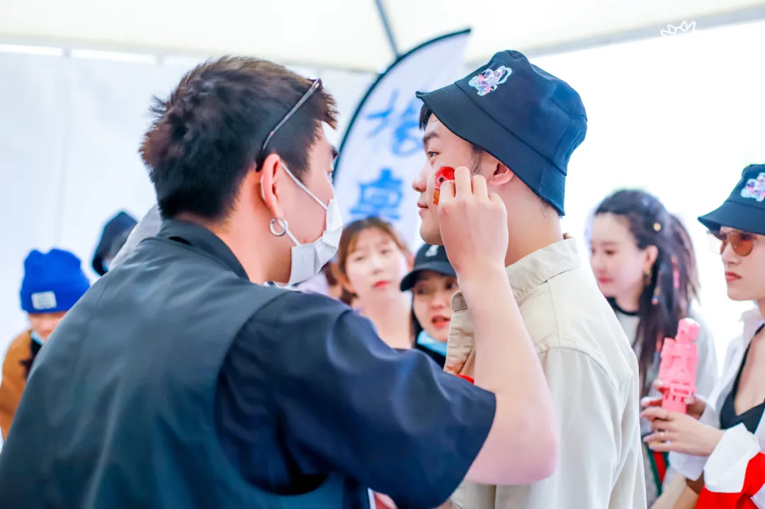 北京草莓音乐节活动策划用另类的声音丰富了独立音乐的博物志