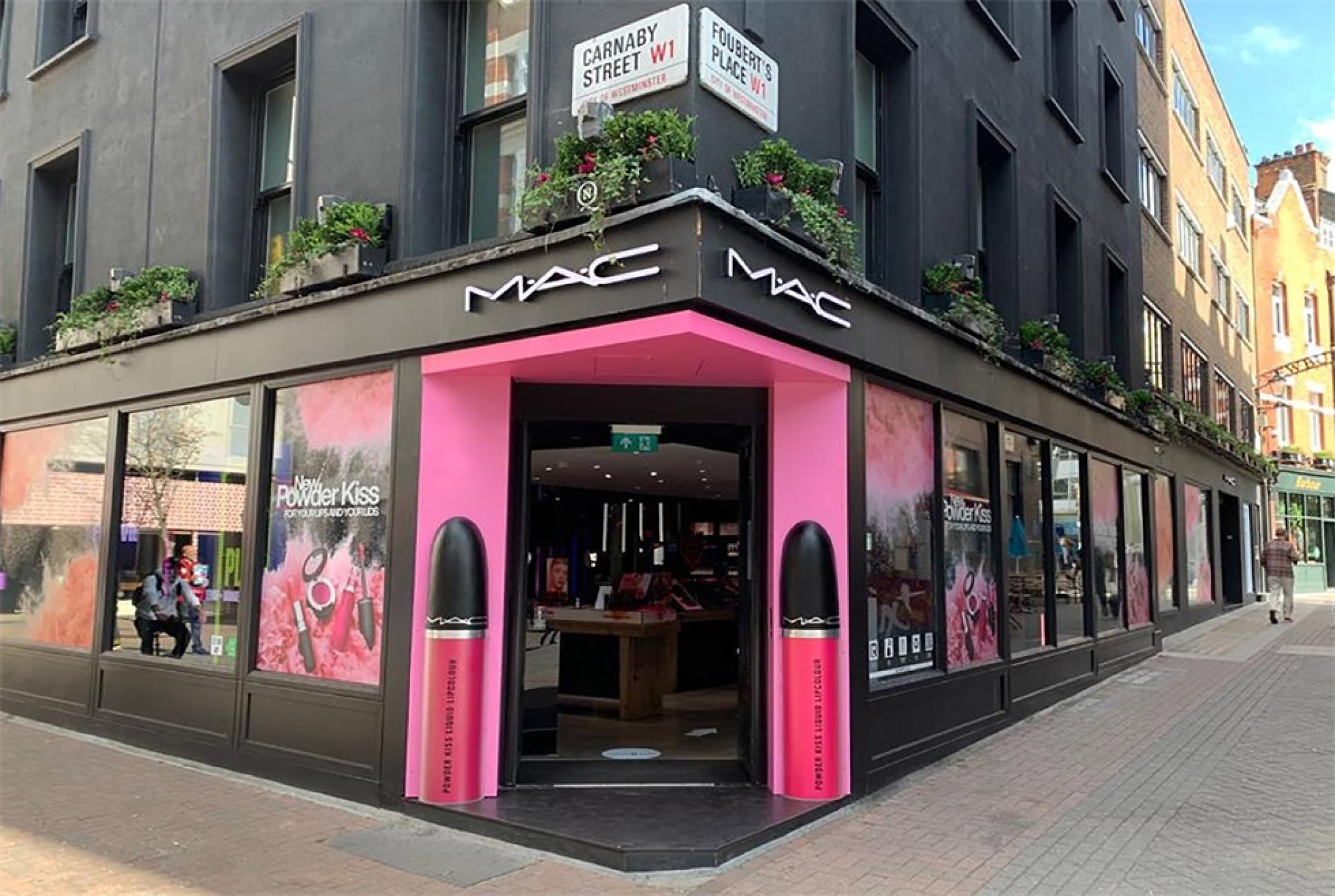 MAC新店开业典礼活动策划了一场混沌与创造力的色彩狂欢AVAF