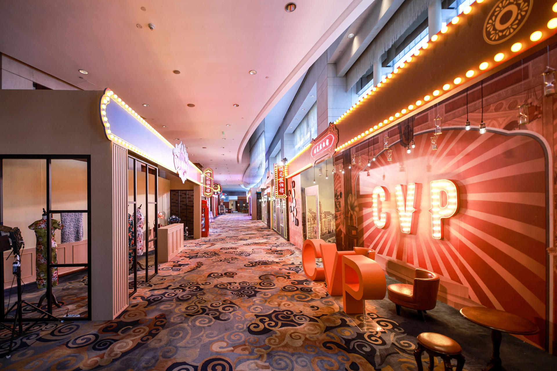 超凡女性成就计划年度盛典活动策划仿佛旧上海的十里洋场